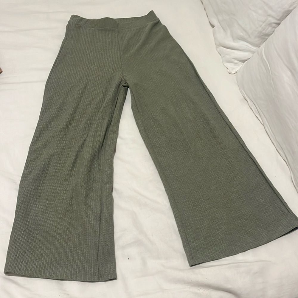Pull & Bear Green Wide Leg Pant SMALL Knit Lounge Sage